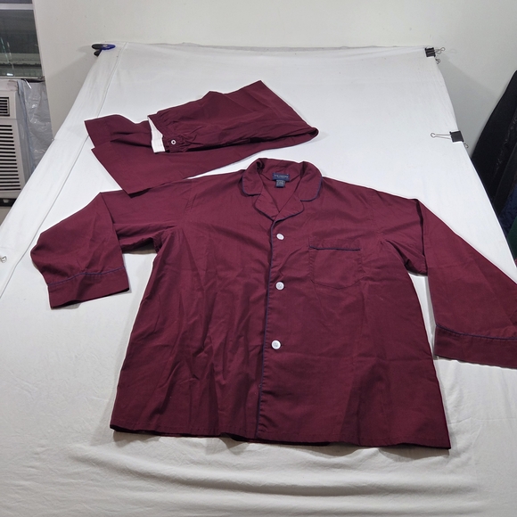 Van Heusen Other - Van Heusen Pjs Pajamas Men's Burgundy Shirt Button Down Long Sleeve Pants Cotton